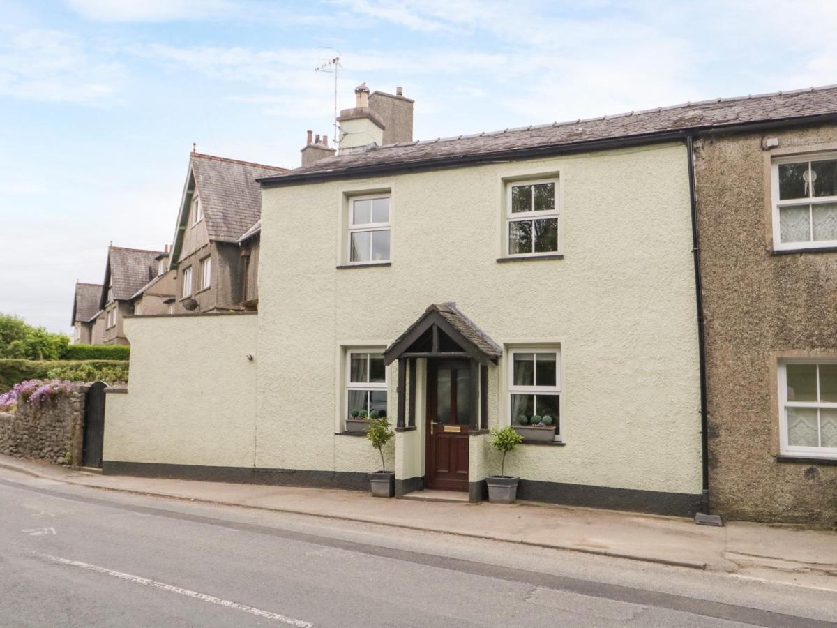 Mulberry Cottage Grange-over-Sands ภายนอก รูปภาพ
