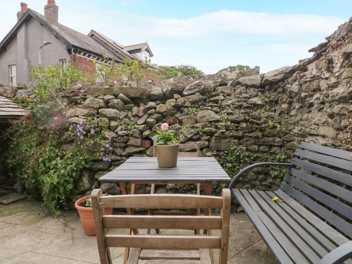 Mulberry Cottage Grange-over-Sands ภายนอก รูปภาพ