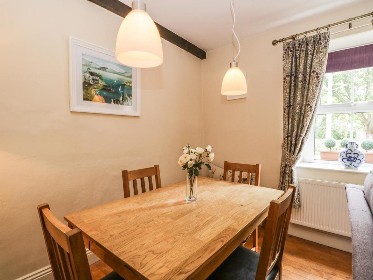 Mulberry Cottage Grange-over-Sands ภายนอก รูปภาพ