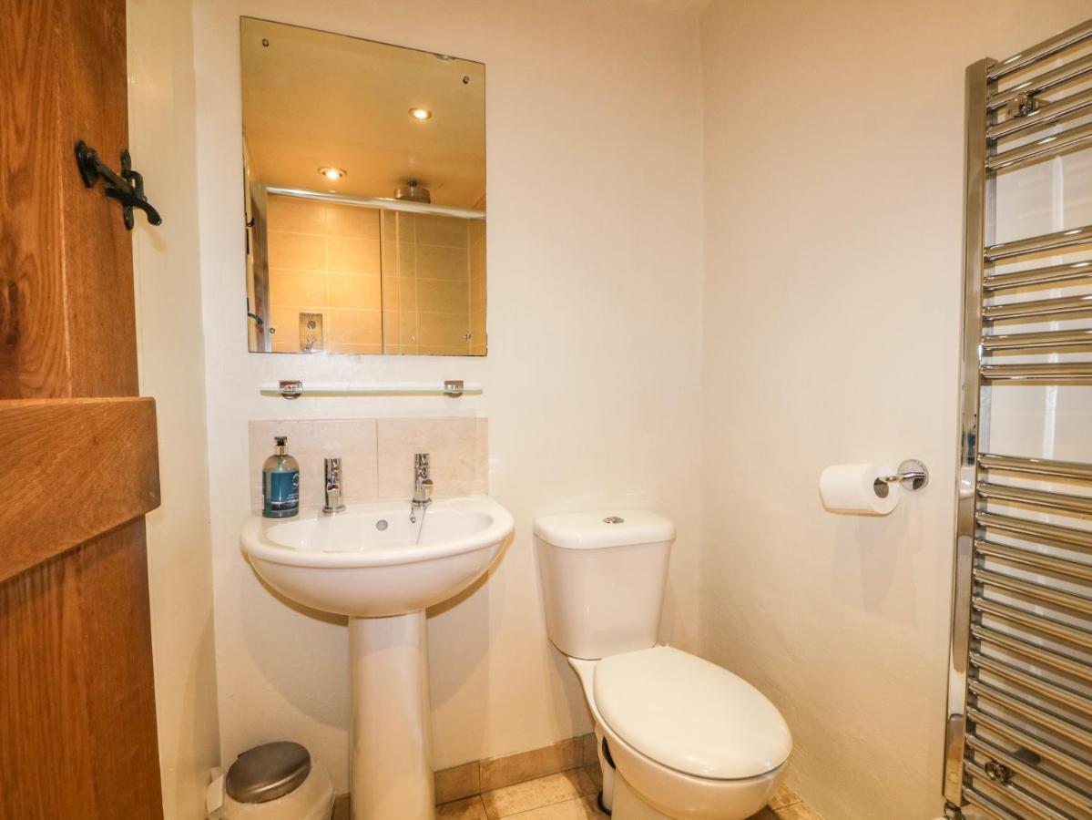 Mulberry Cottage Grange-over-Sands ภายนอก รูปภาพ