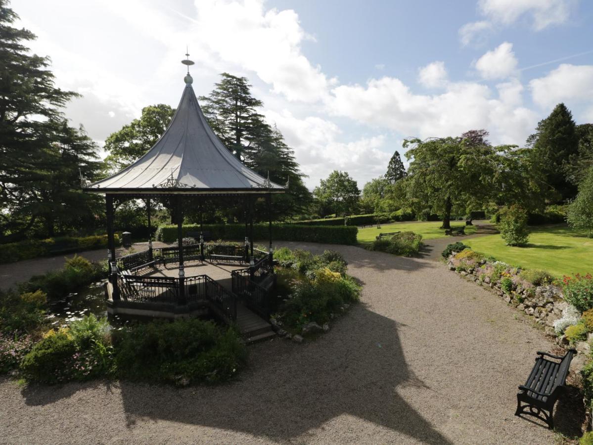 Mulberry Cottage Grange-over-Sands ภายนอก รูปภาพ